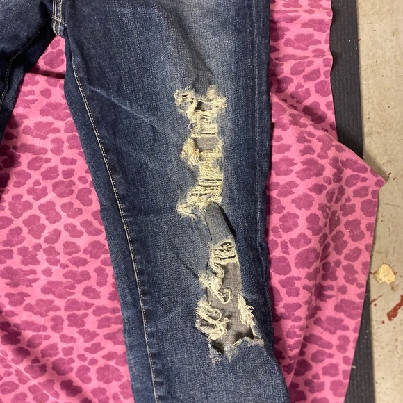 AG distressed stilt roll up size 28 - Picture 5 of 8